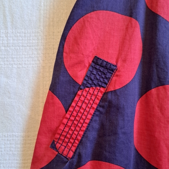 Mini Boden girls size 4-5 years purple with red dots dress, has pockets #1 of 2 - Picture 2 of 6